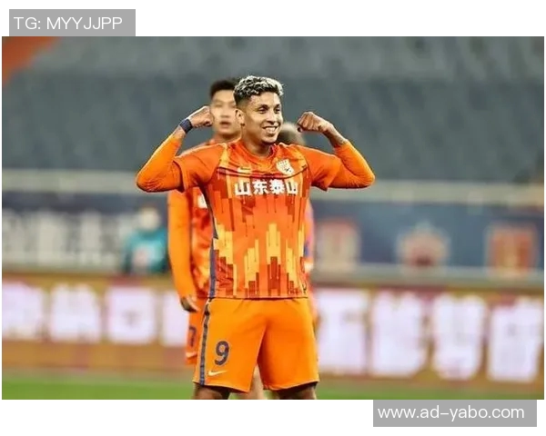 瓦科亲自为克雷桑剪胡子社媒晒照引发球迷热议 瓦科亲自为克雷桑剪胡子社媒晒照引发球迷热议