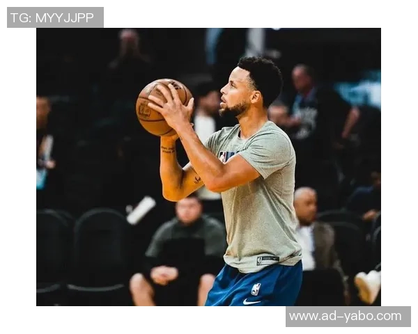 科尔透露库里每日坚持一小时拉伸与力量训练保持最佳状态